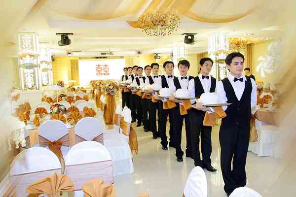 Đề tài: Xây dựng, lên kế hoạch chương trình cho một bữa tiệc tại nhà hàng