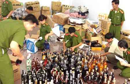 THỰC TRẠNG NẠN SẢN XUẤT VÀ BUÔN BÁN HÀNG GIẢ Ở VIỆT NAM THỜI GIAN QUA
